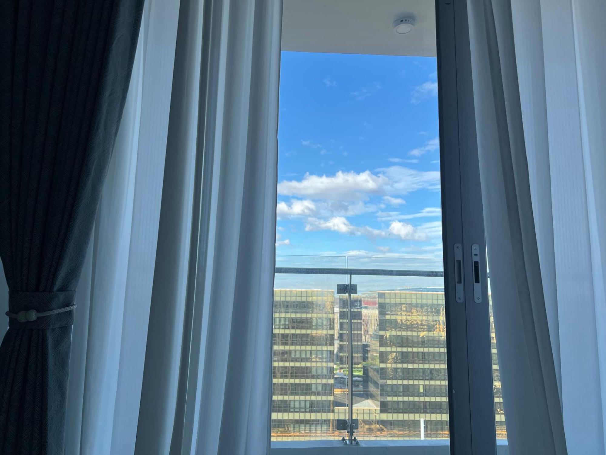Luxurious European Style Penthouse Modern Apart Ment Cross City Of Dreams Okada Solaire Moa Airport Manille Extérieur photo