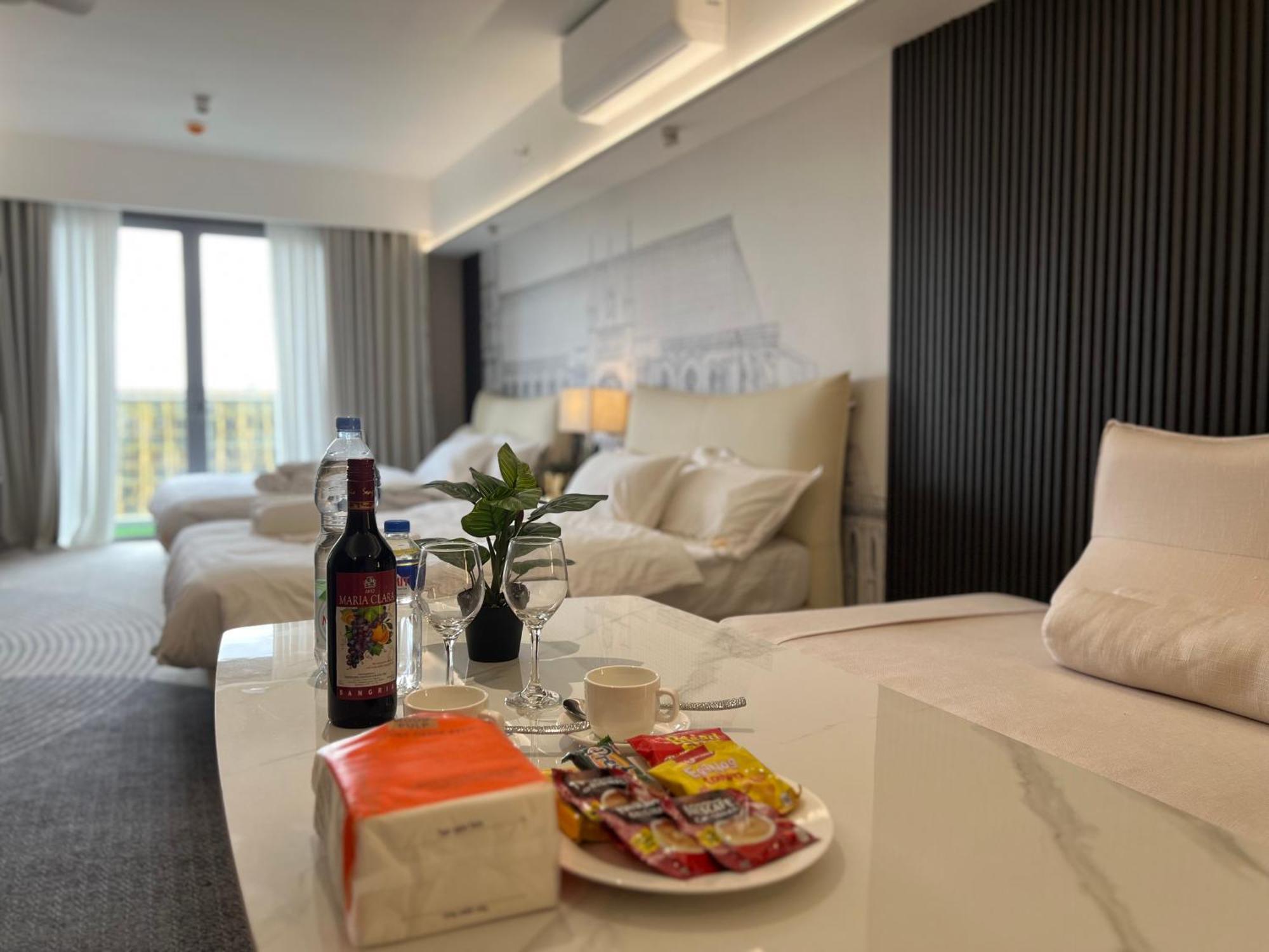 Luxurious European Style Penthouse Modern Apart Ment Cross City Of Dreams Okada Solaire Moa Airport Manille Extérieur photo
